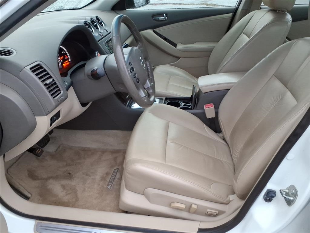 Nissan Altima 4dr Sdn I4 CVT 2.5 SL 2012