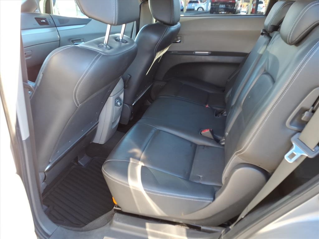 Subaru Tribeca 4dr 3.6R Limited w/Pwr MR Pkg & Nav System & RSES 2011