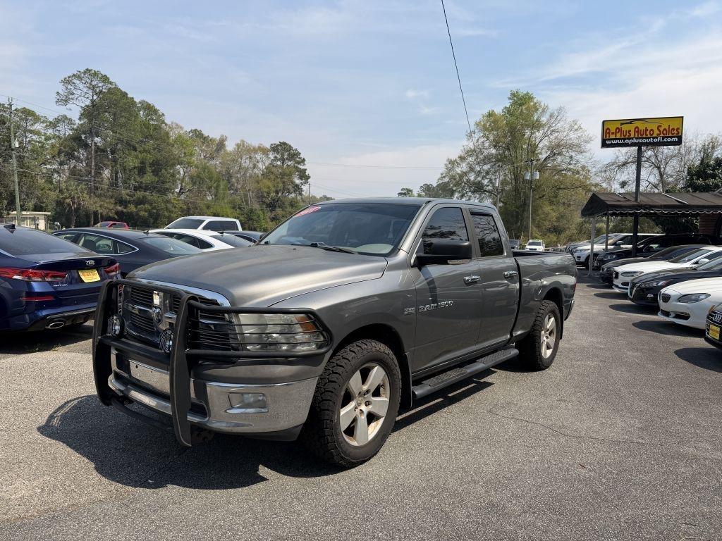 RAM 1500 4WD Quad Cab 140.5" ST 2011