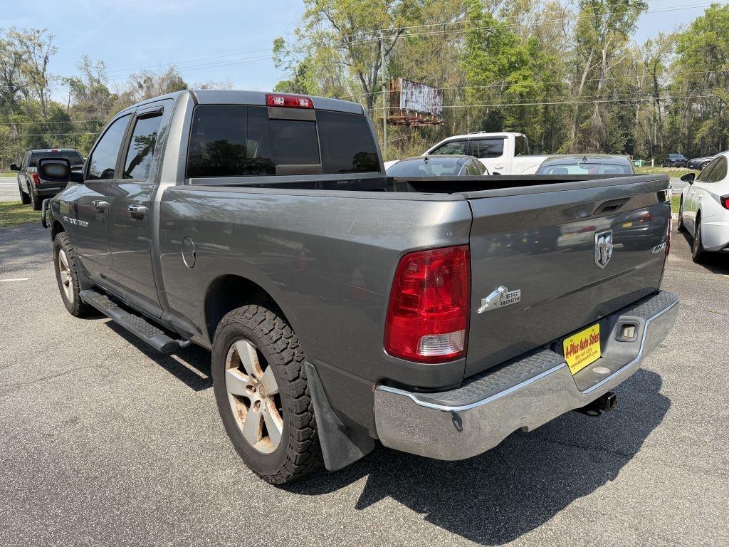 RAM 1500 4WD Quad Cab 140.5" ST 2011