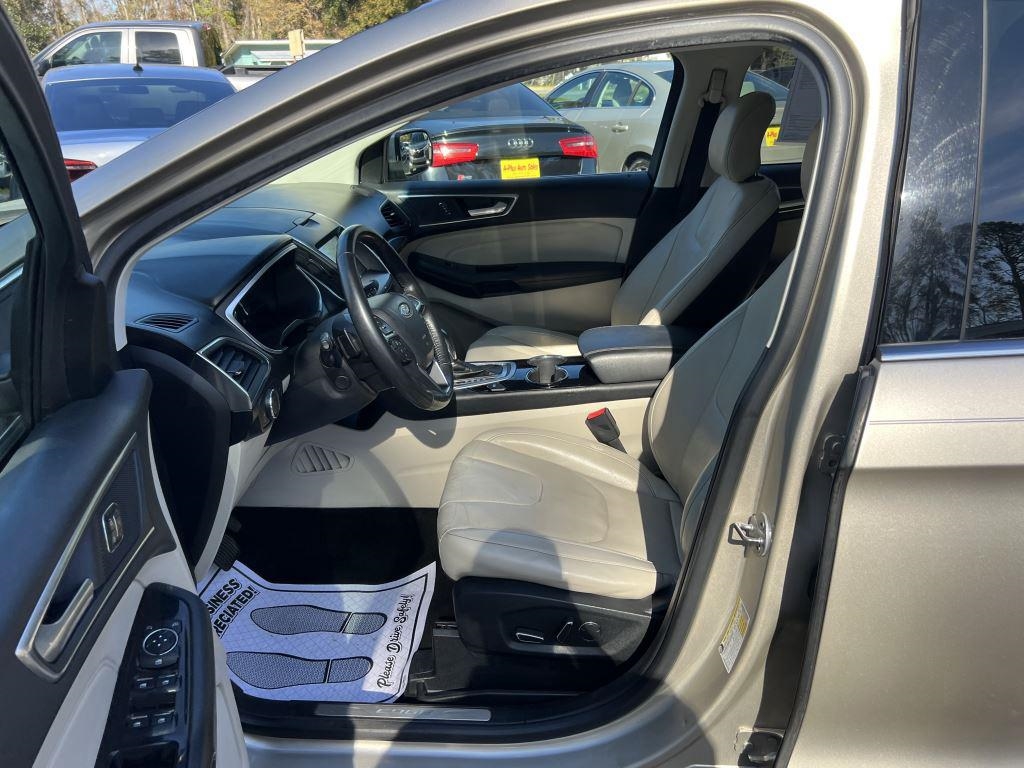 Ford Edge Titanium 4D SUV FWD 2018 Ford Edge Titanium 4D SUV FWD 2018