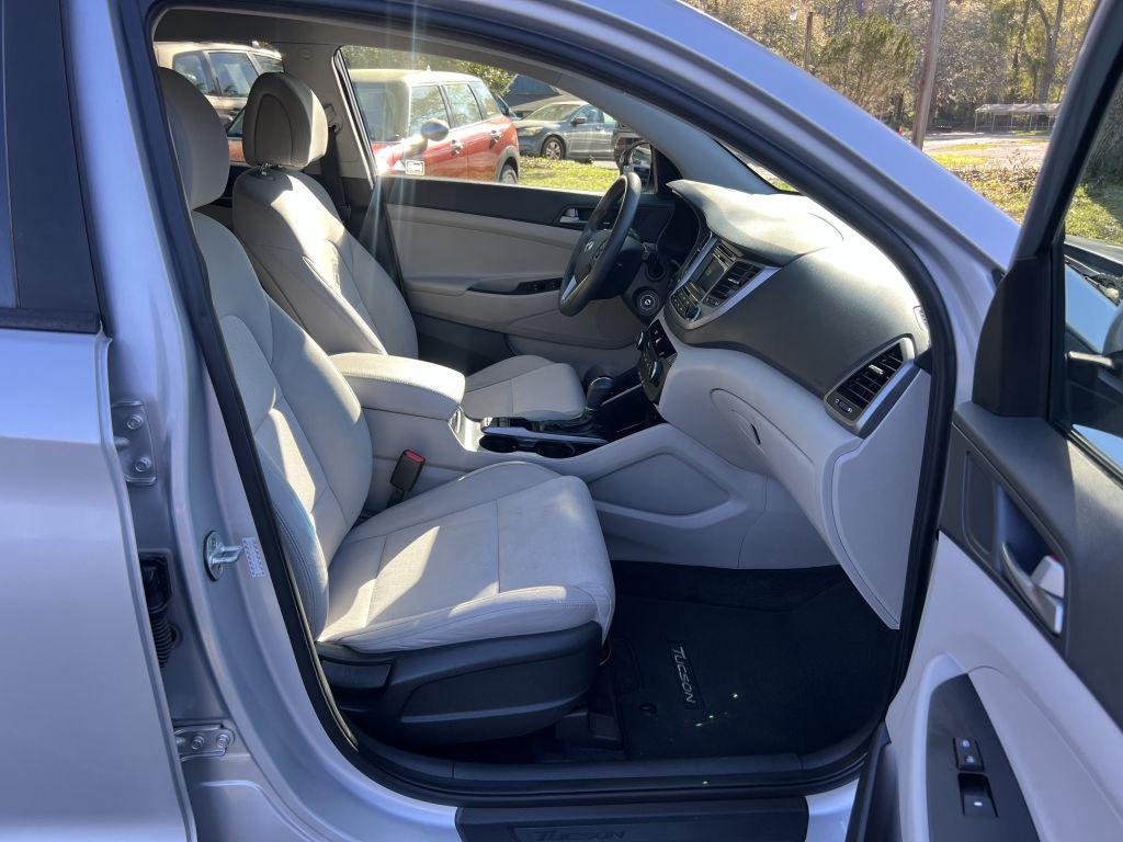 Hyundai Tucson FWD 4dr SE 2017 Hyundai Tucson FWD 4dr SE 2017