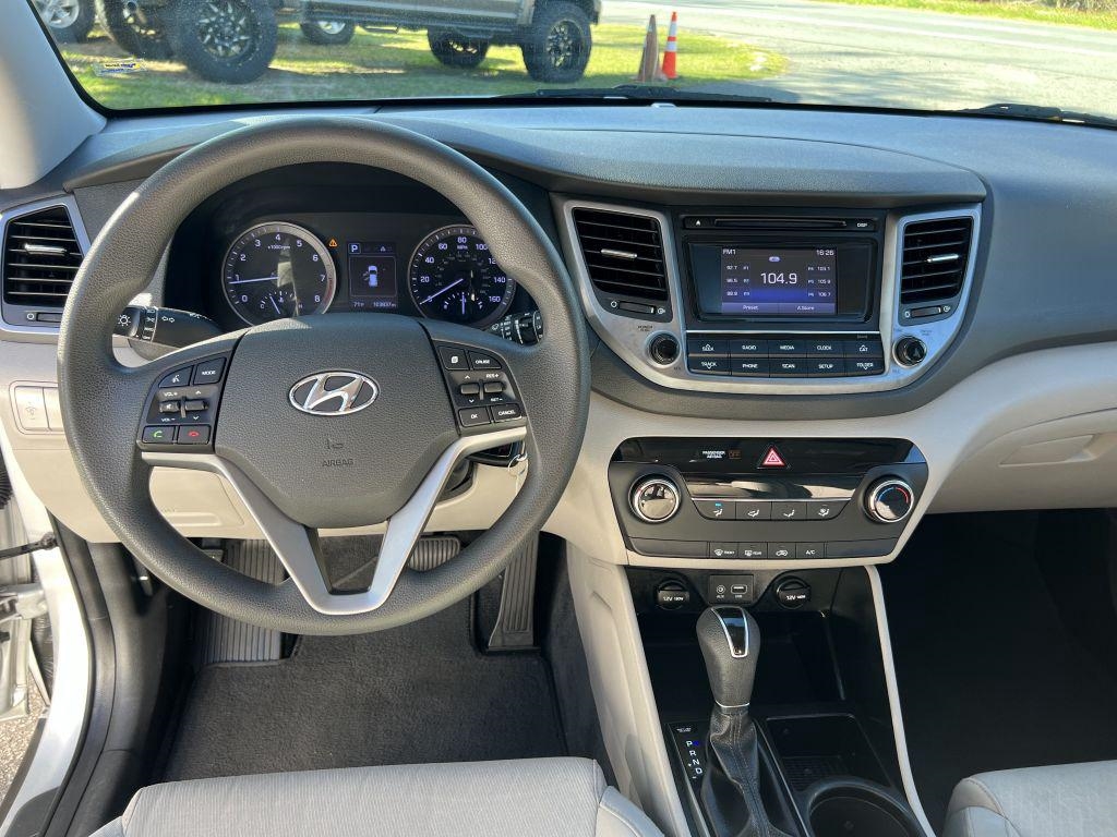 Hyundai Tucson FWD 4dr SE 2017 Hyundai Tucson FWD 4dr SE 2017