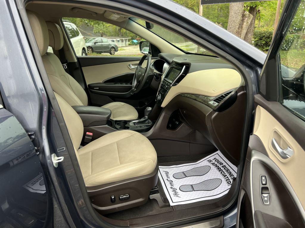 Hyundai Santa Fe Sport 2.4 FWD 2017 Hyundai Santa Fe Sport 2.4 FWD 2017