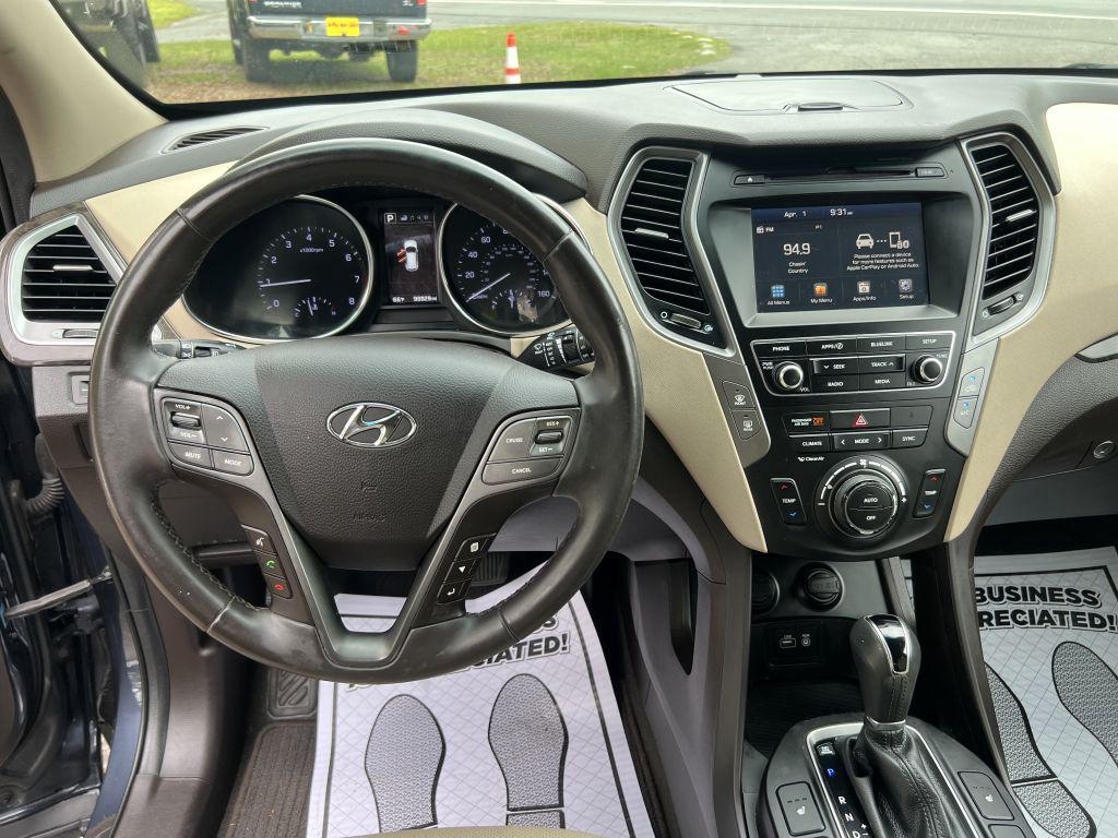 Hyundai Santa Fe Sport 2.4 FWD 2017 Hyundai Santa Fe Sport 2.4 FWD 2017