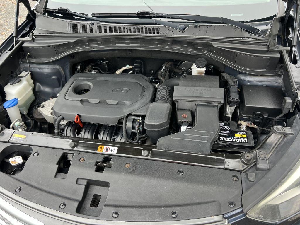 Hyundai Santa Fe Sport 2.4 FWD 2017 Hyundai Santa Fe Sport 2.4 FWD 2017