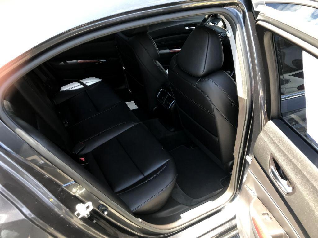 2016 Acura TLX Base photo 10