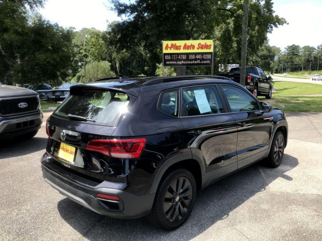 2022 Volkswagen Taos photo 4