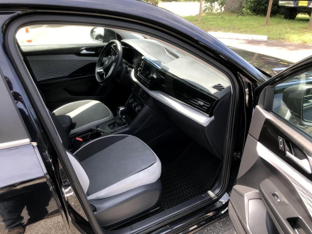 2022 Volkswagen Taos photo 8