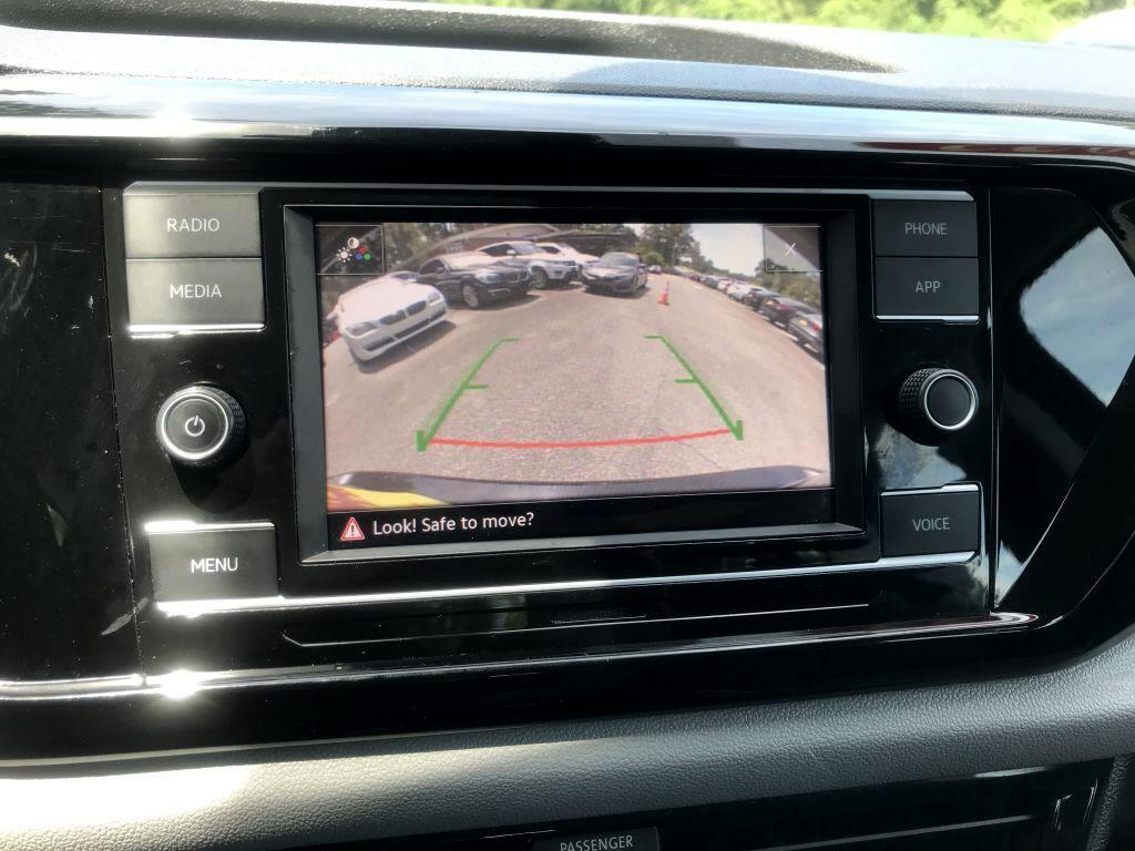 2022 Volkswagen Taos photo 11