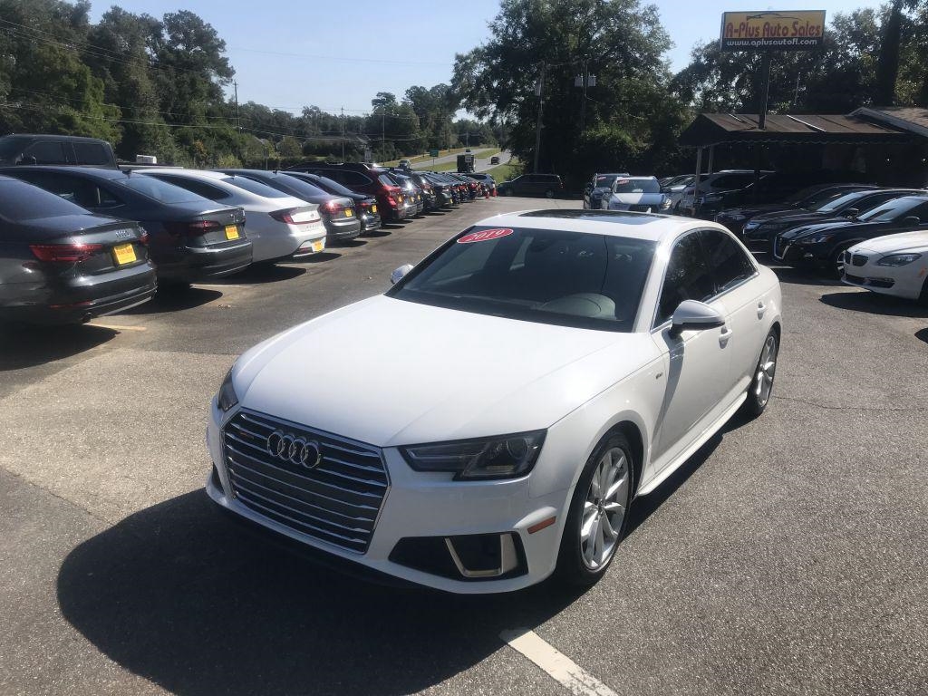 Audi A4 Premium Plus 4D Sdn at Qtro 2.0T 2019 Audi A4 Premium Plus 4D Sdn at Qtro 2.0T 2019
