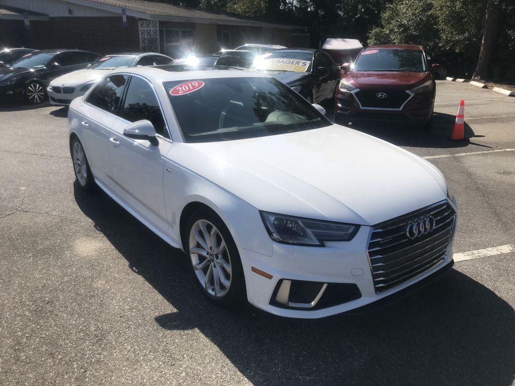 Audi A4 Premium Plus 4D Sdn at Qtro 2.0T 2019 Audi A4 Premium Plus 4D Sdn at Qtro 2.0T 2019