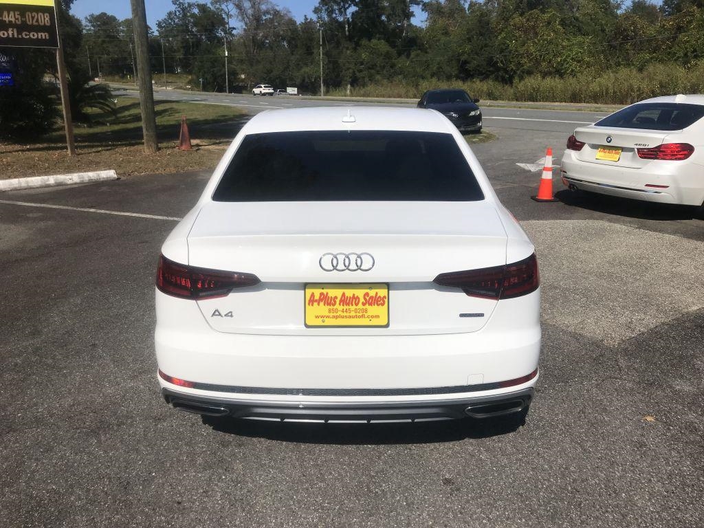 Audi A4 Premium Plus 4D Sdn at Qtro 2.0T 2019 Audi A4 Premium Plus 4D Sdn at Qtro 2.0T 2019