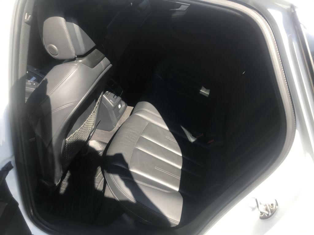 Audi A4 Premium Plus 4D Sdn at Qtro 2.0T 2019 Audi A4 Premium Plus 4D Sdn at Qtro 2.0T 2019