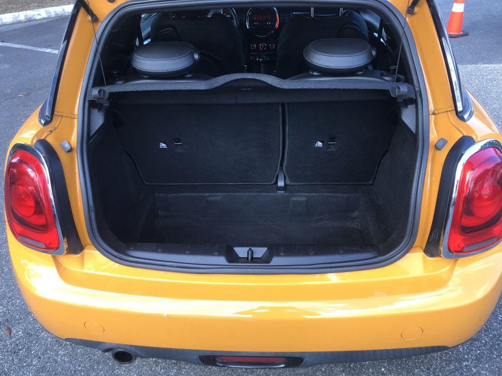 MINI Cooper Base 2D Hatchback 2014