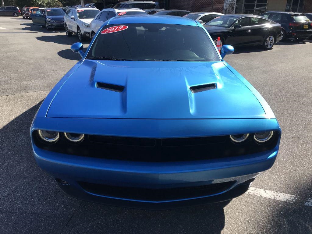 Dodge Challenger SXT 2D Coupe 2019