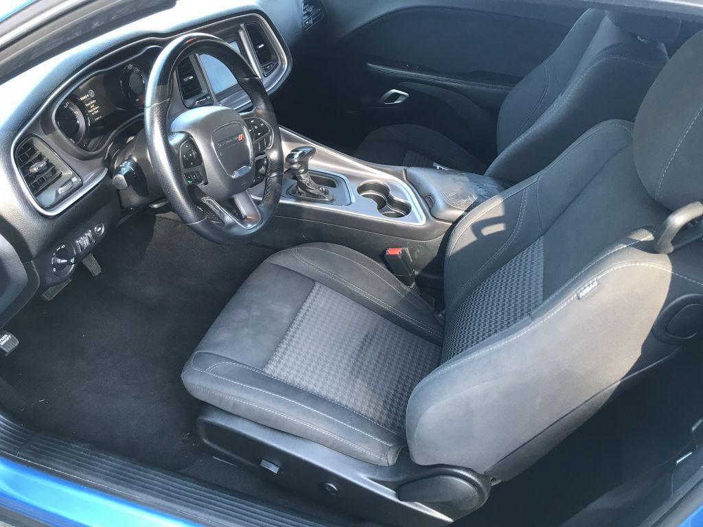 Dodge Challenger SXT 2D Coupe 2019