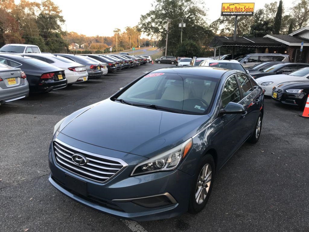 2016 Hyundai Sonata SE's photo
