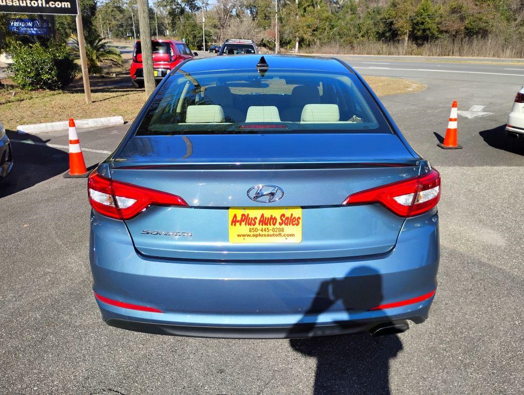 Hyundai Sonata SE 4D Sedan 2.4 2016