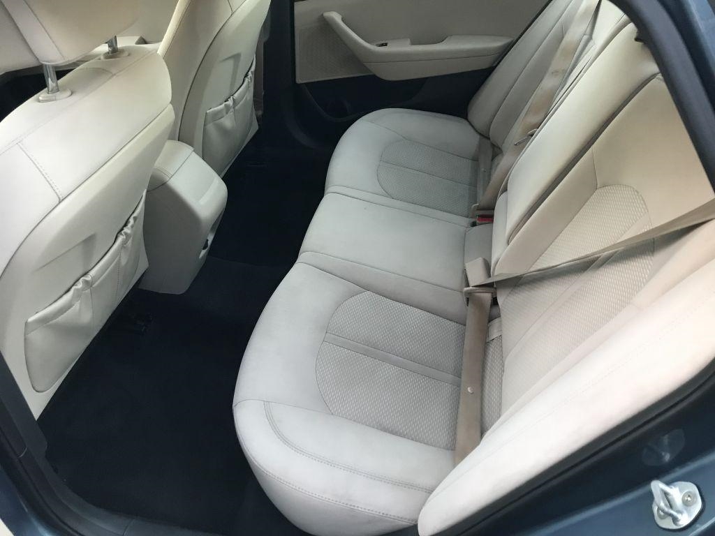 Hyundai Sonata SE 4D Sedan 2.4 2016