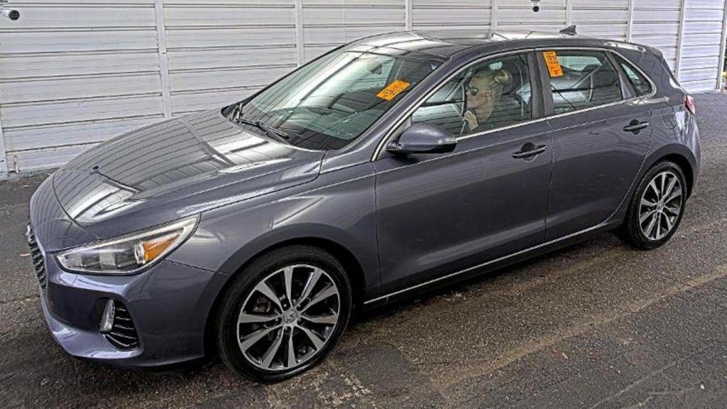 Hyundai Elantra GT  2018