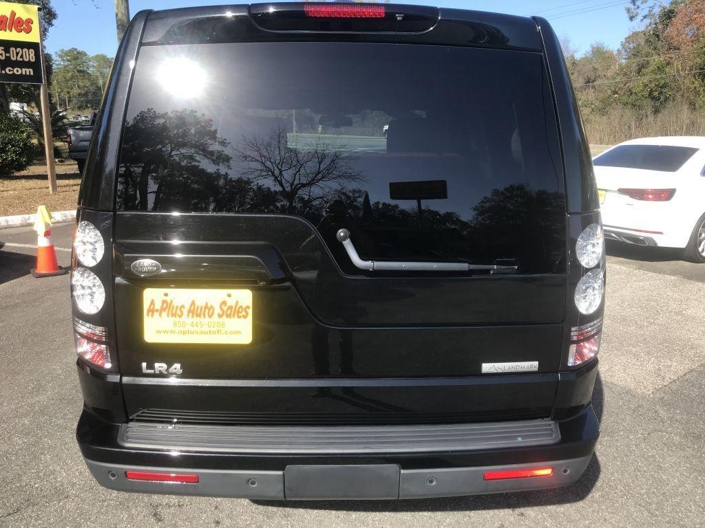 Land Rover LR4 HSE Lux 4D SUV 2016