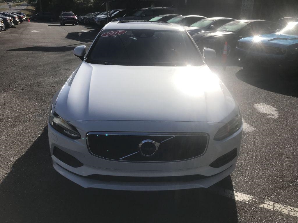 Volvo S90  2017