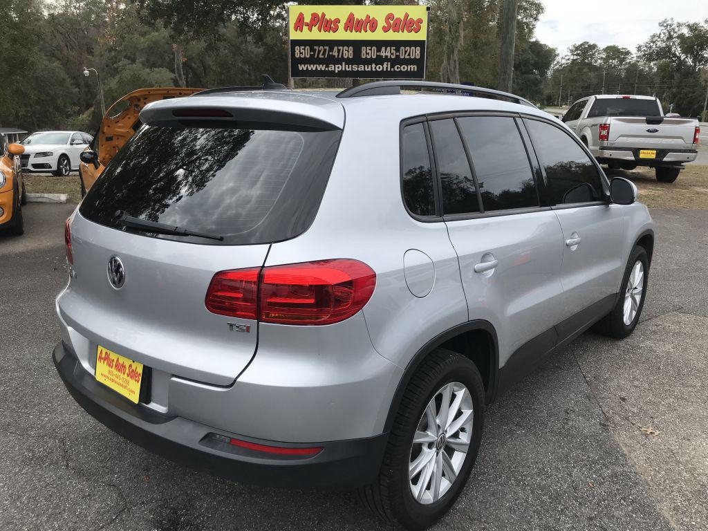 Volkswagen Tiguan S 4D SUV FWD 2017