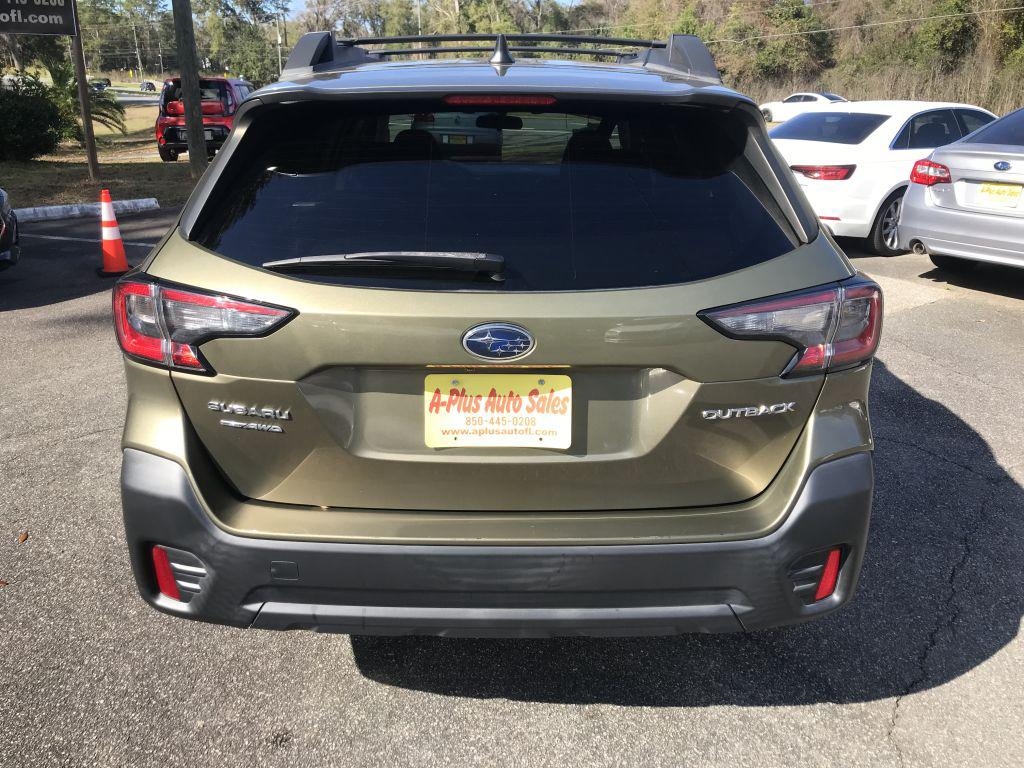 Subaru Outback  2022