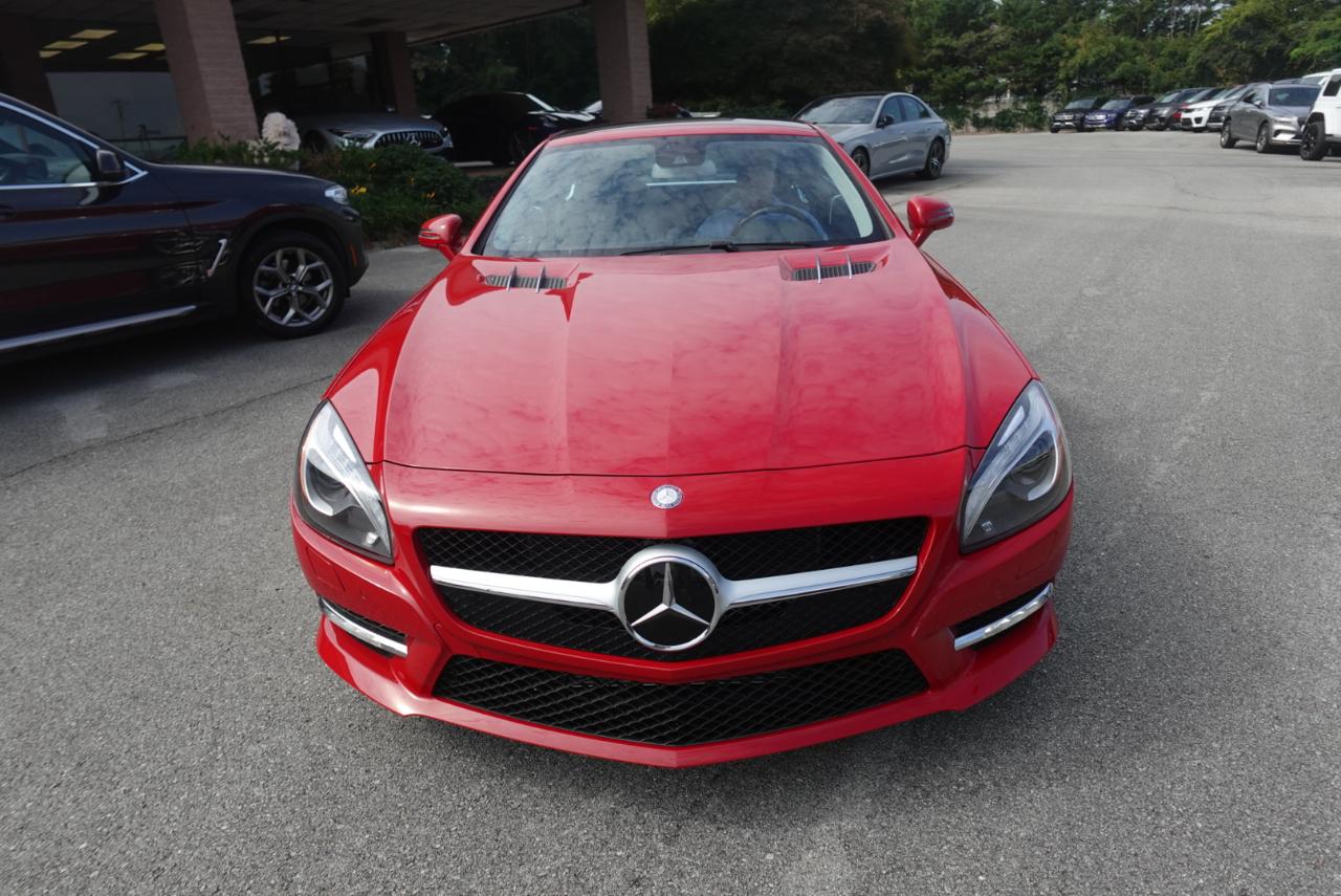 Mercedes-Benz SL-Class SL550R 2013