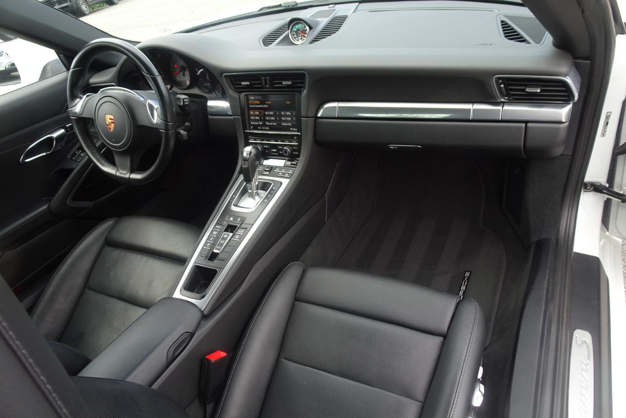 Porsche 911 Carrera S Coupe 2016
