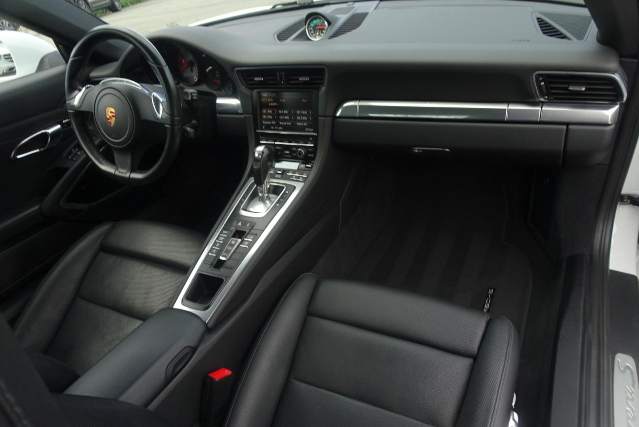 Porsche 911 Carrera S Coupe 2016