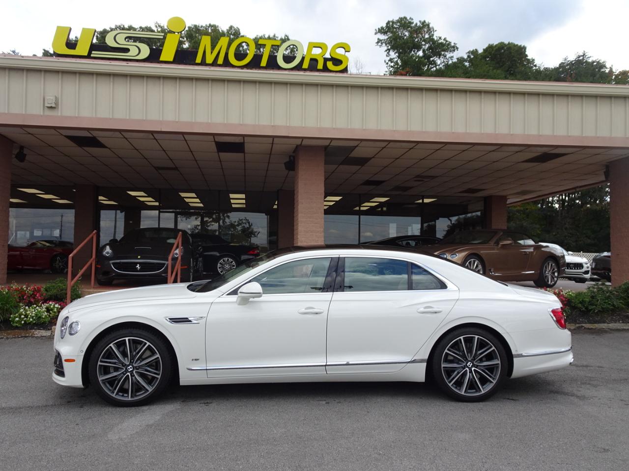 Bentley Flying Spur V8 2021