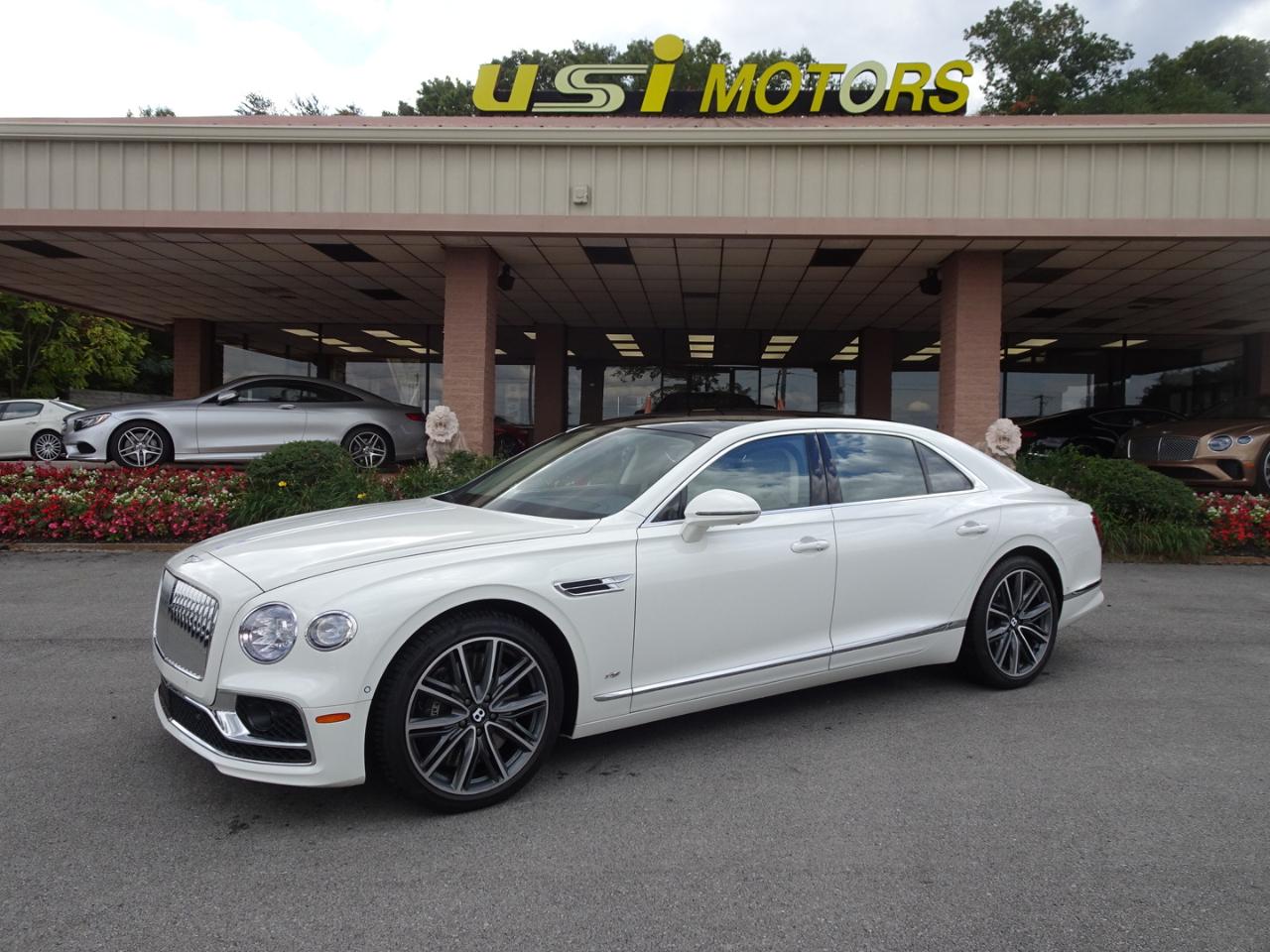 Bentley Flying Spur V8 2021