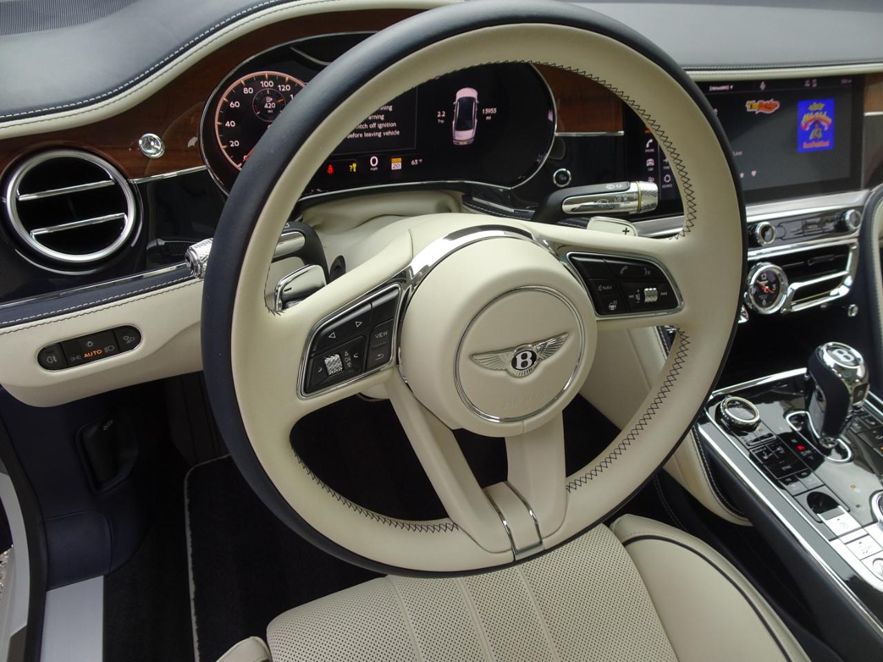 Bentley Flying Spur V8 2021