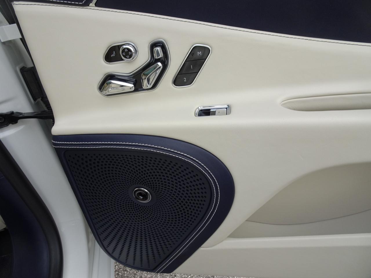 Bentley Flying Spur V8 2021
