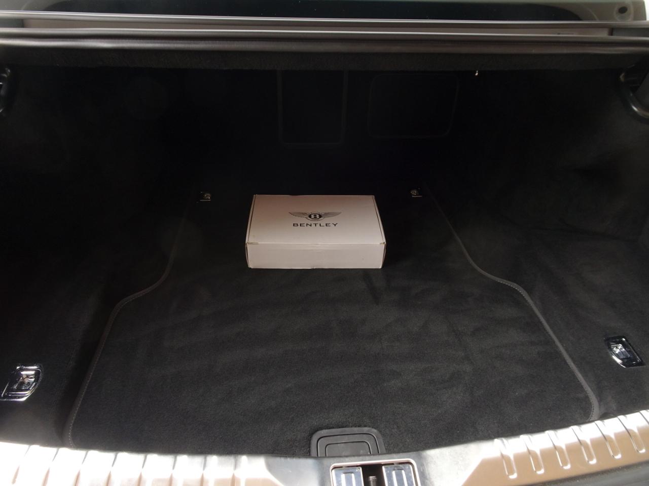 Bentley Flying Spur V8 2021