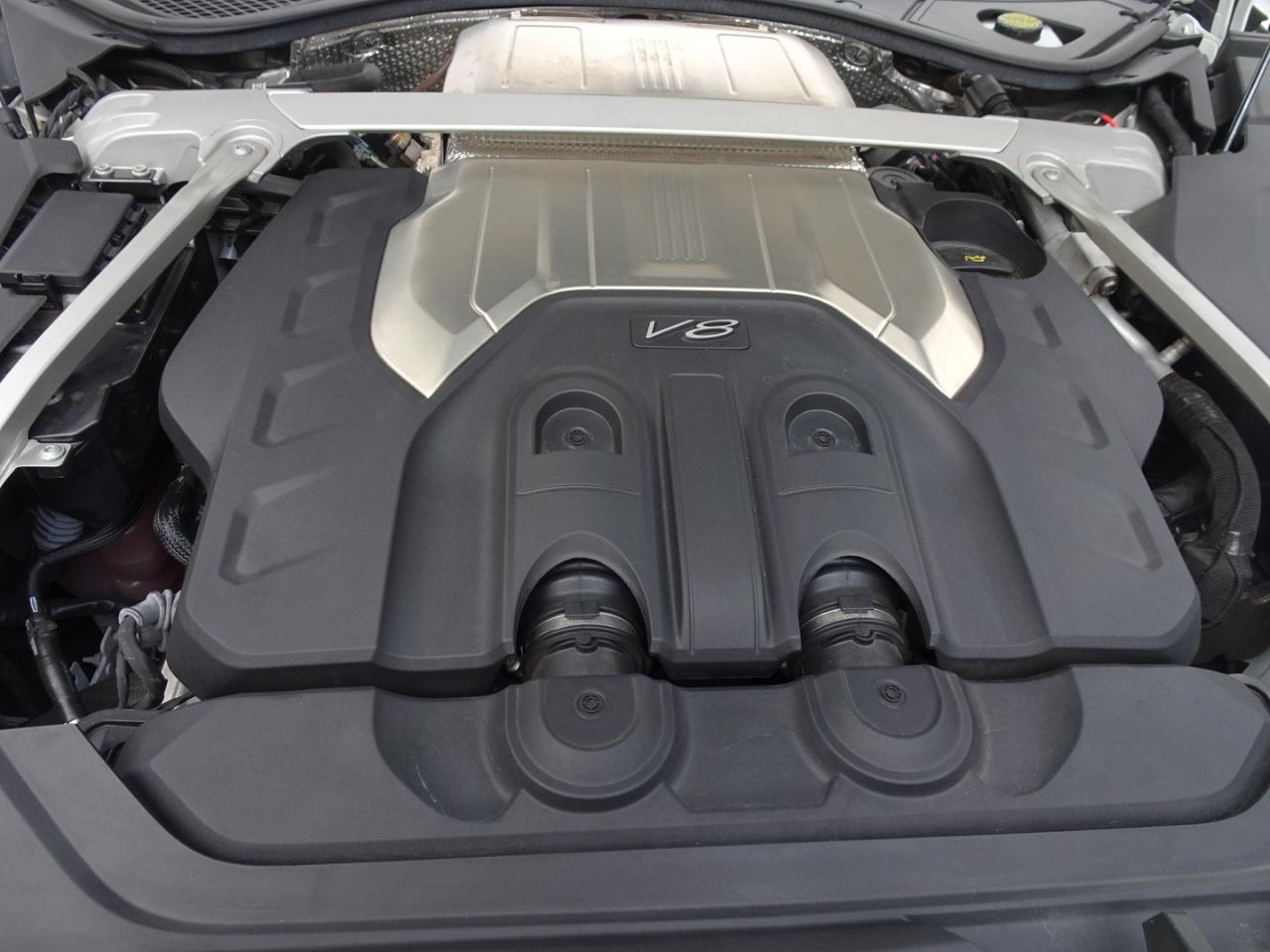 Bentley Flying Spur V8 2021