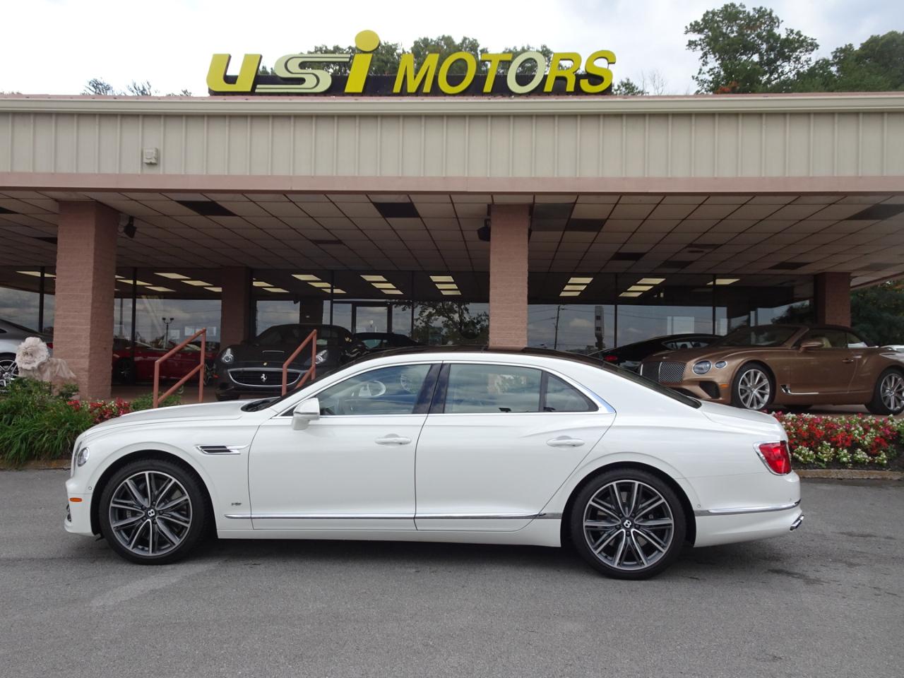 Bentley Flying Spur V8 2021