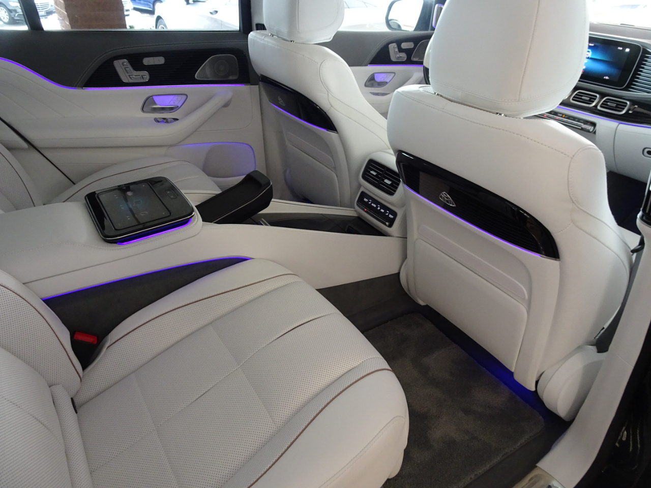 Mercedes-Benz GLS-Class GLS600 4MATIC 2023