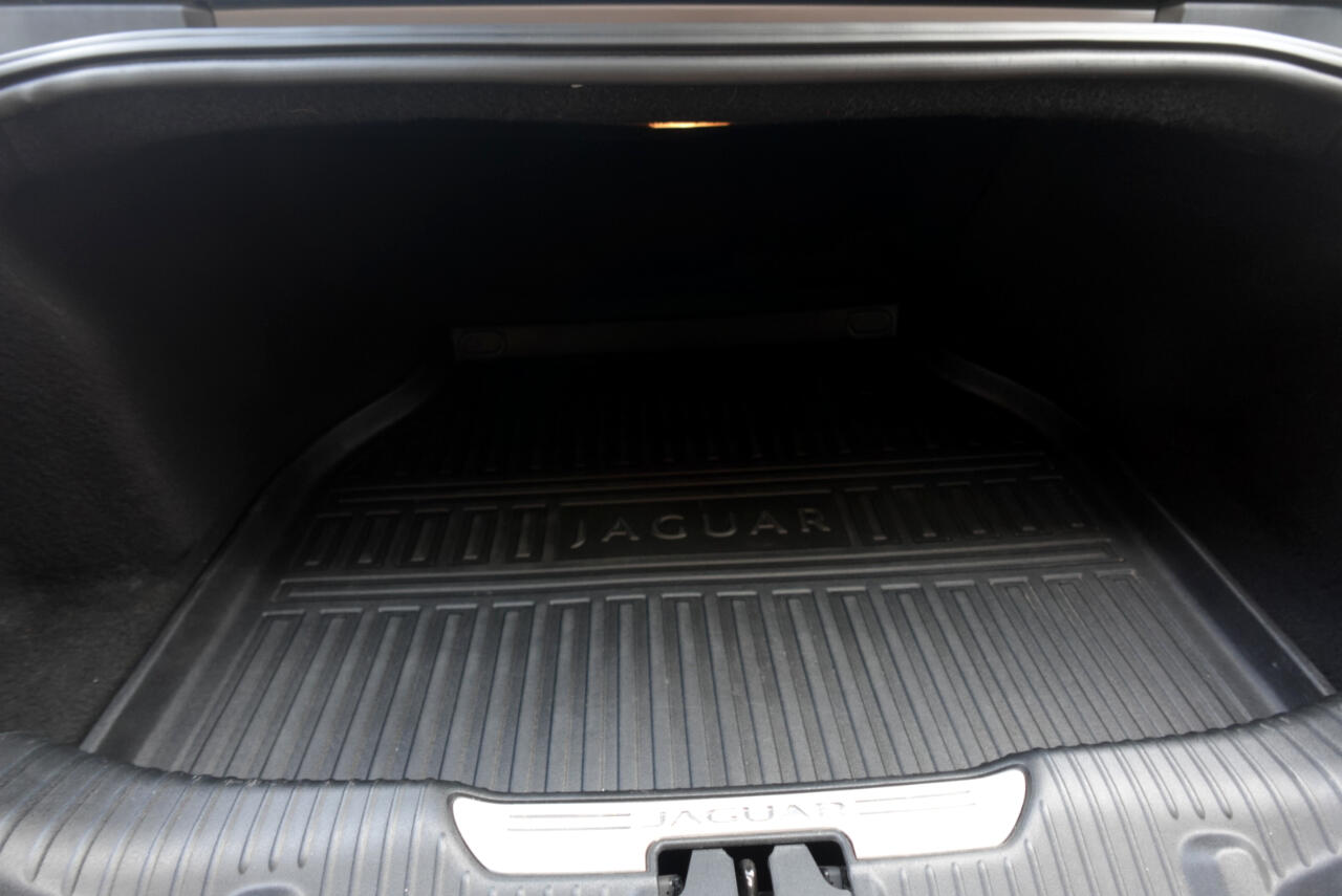 Jaguar XJL  2016 Jaguar XJL  2016