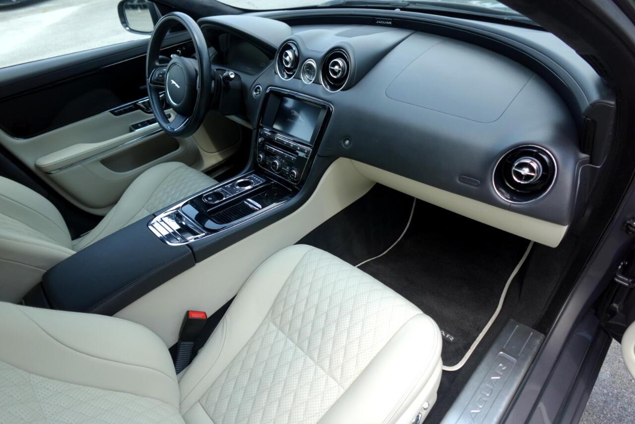 Jaguar XJL  2016 Jaguar XJL  2016