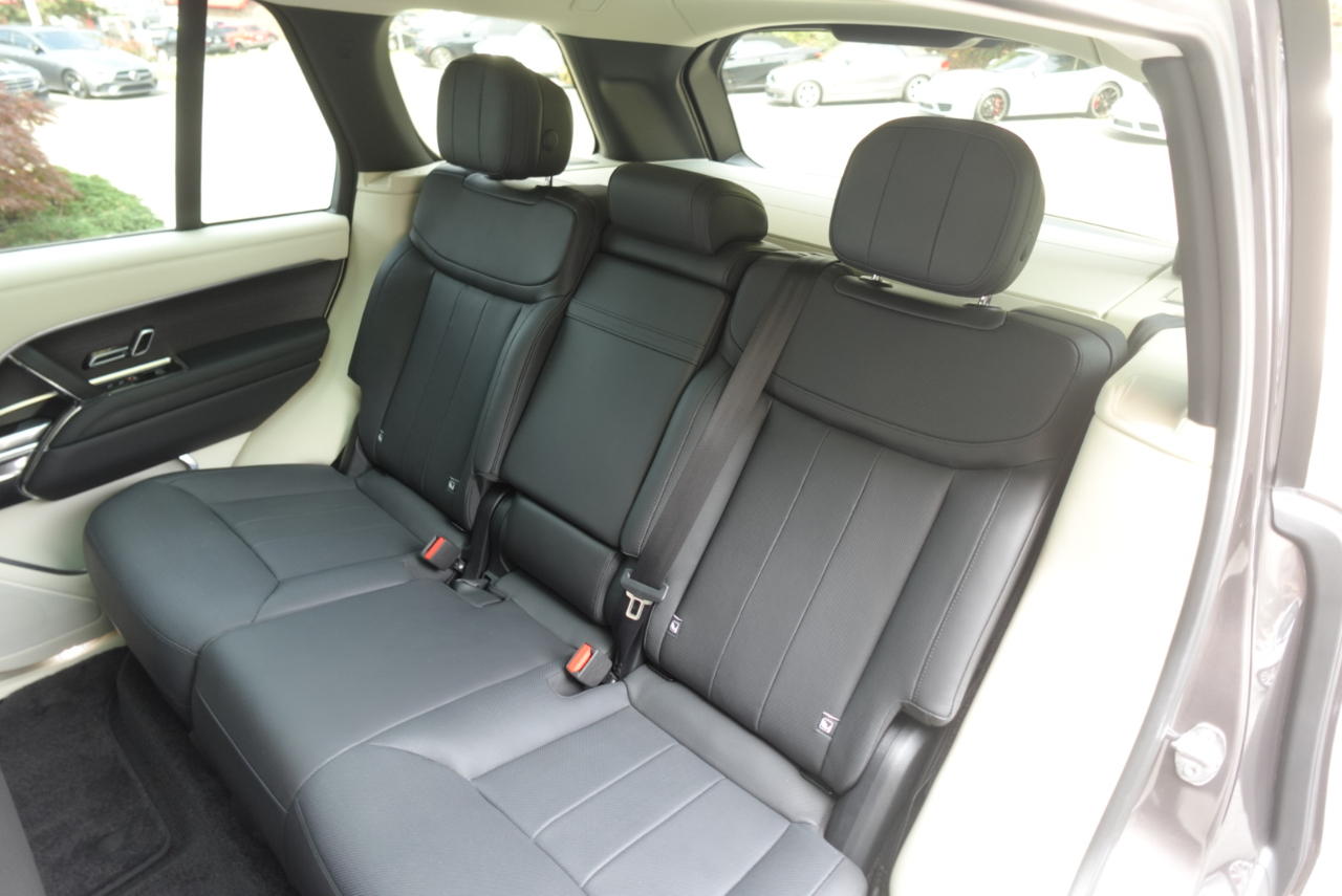 Land Rover New Range Rover SE 2023 Land Rover New Range Rover SE 2023
