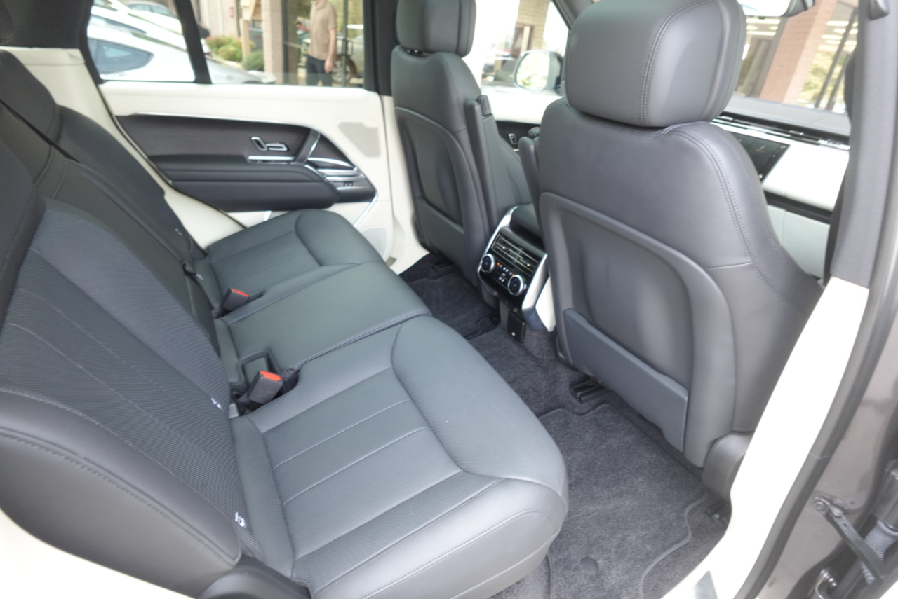 Land Rover New Range Rover SE 2023 Land Rover New Range Rover SE 2023