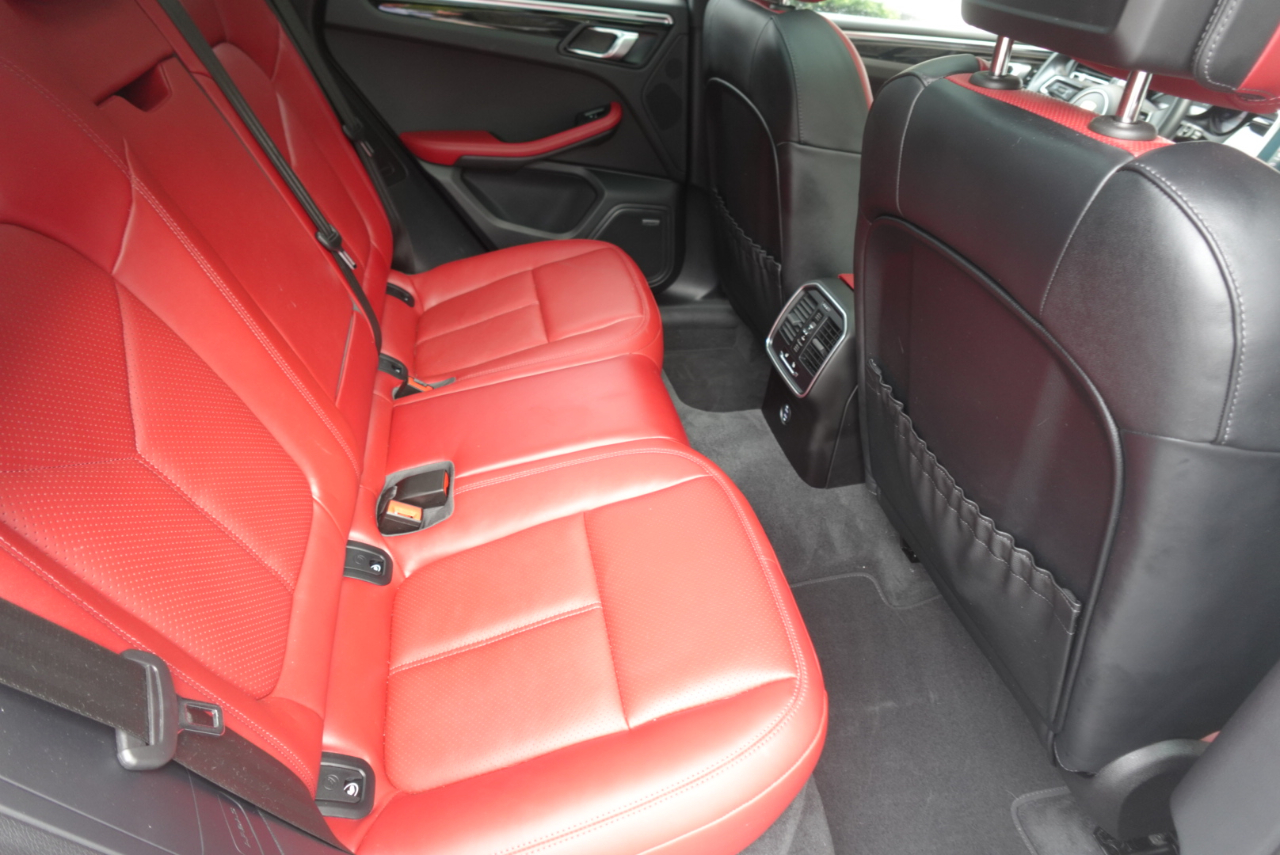 Porsche Macan Base 2024 Porsche Macan Base 2024