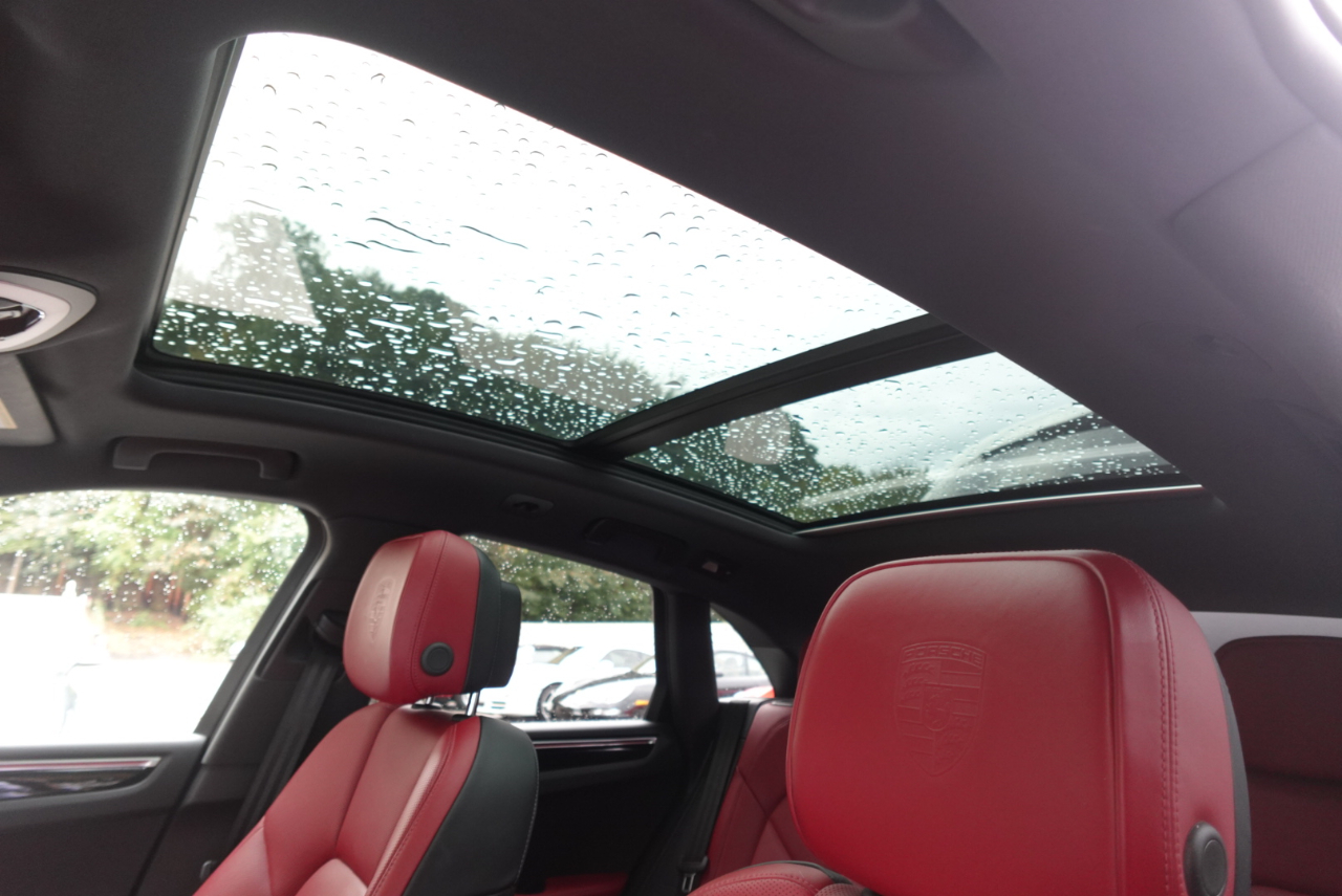 Porsche Macan Base 2024 Porsche Macan Base 2024