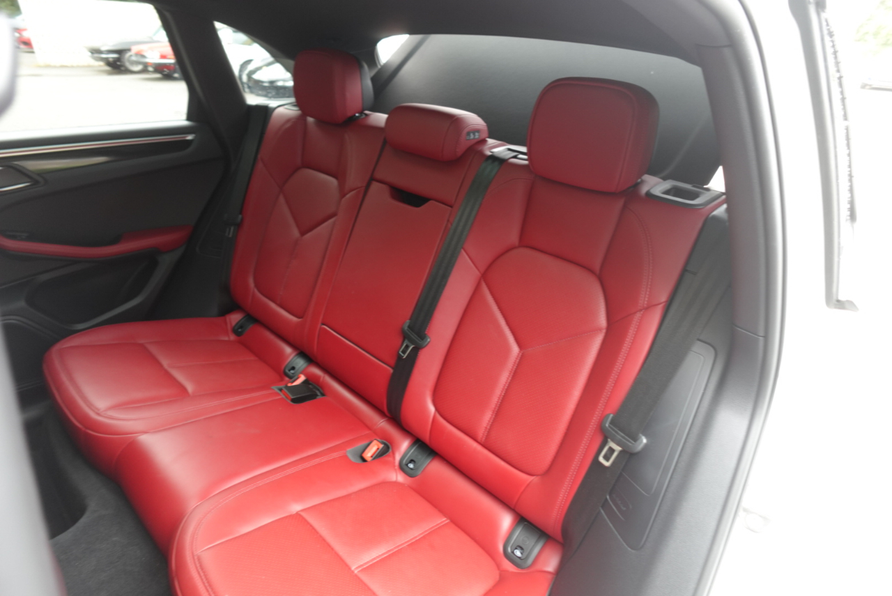 Porsche Macan Base 2024 Porsche Macan Base 2024