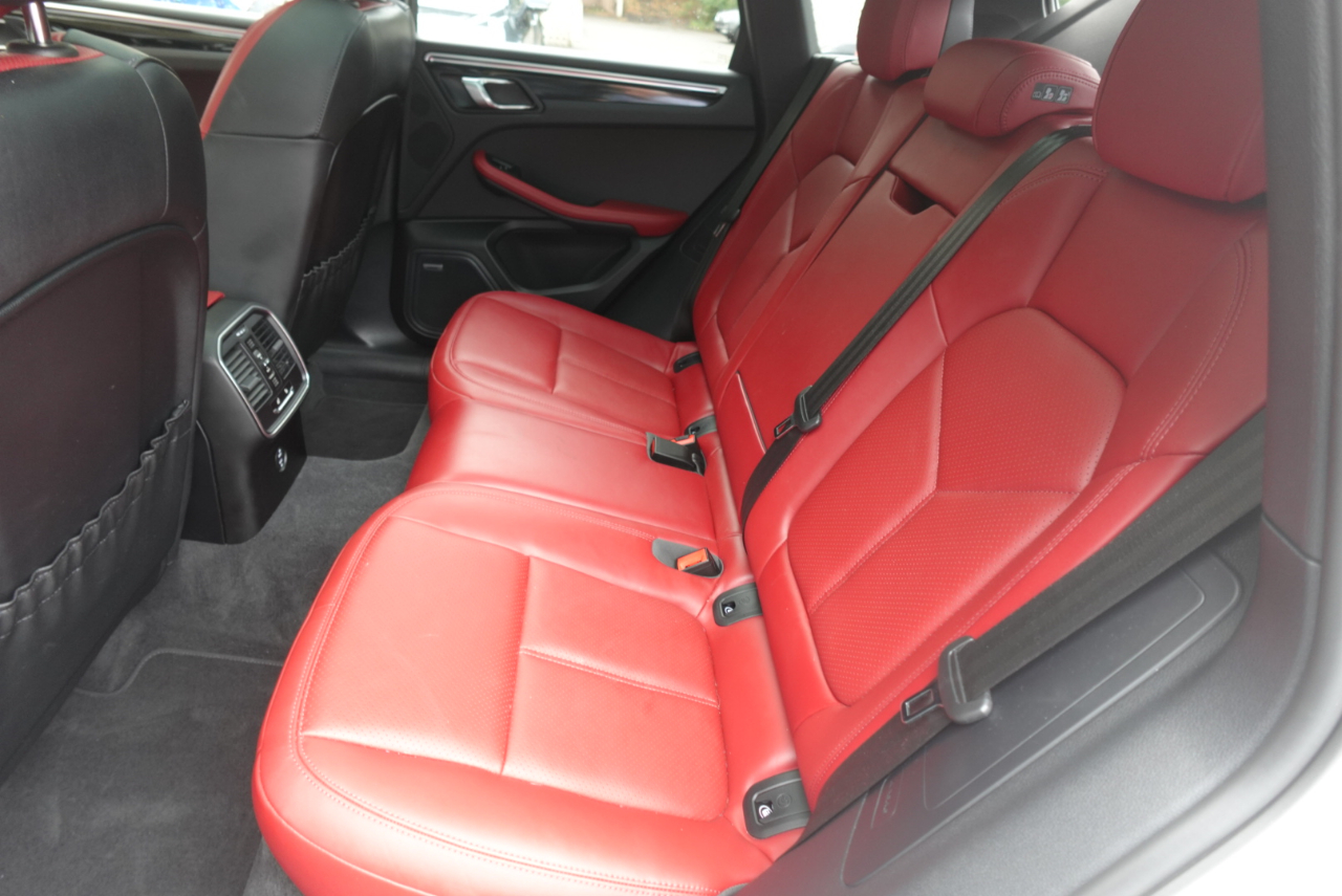 Porsche Macan Base 2024 Porsche Macan Base 2024