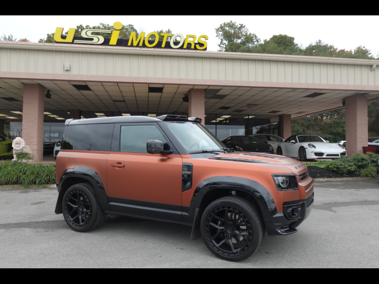 2023 Land Rover Defender 90 V8