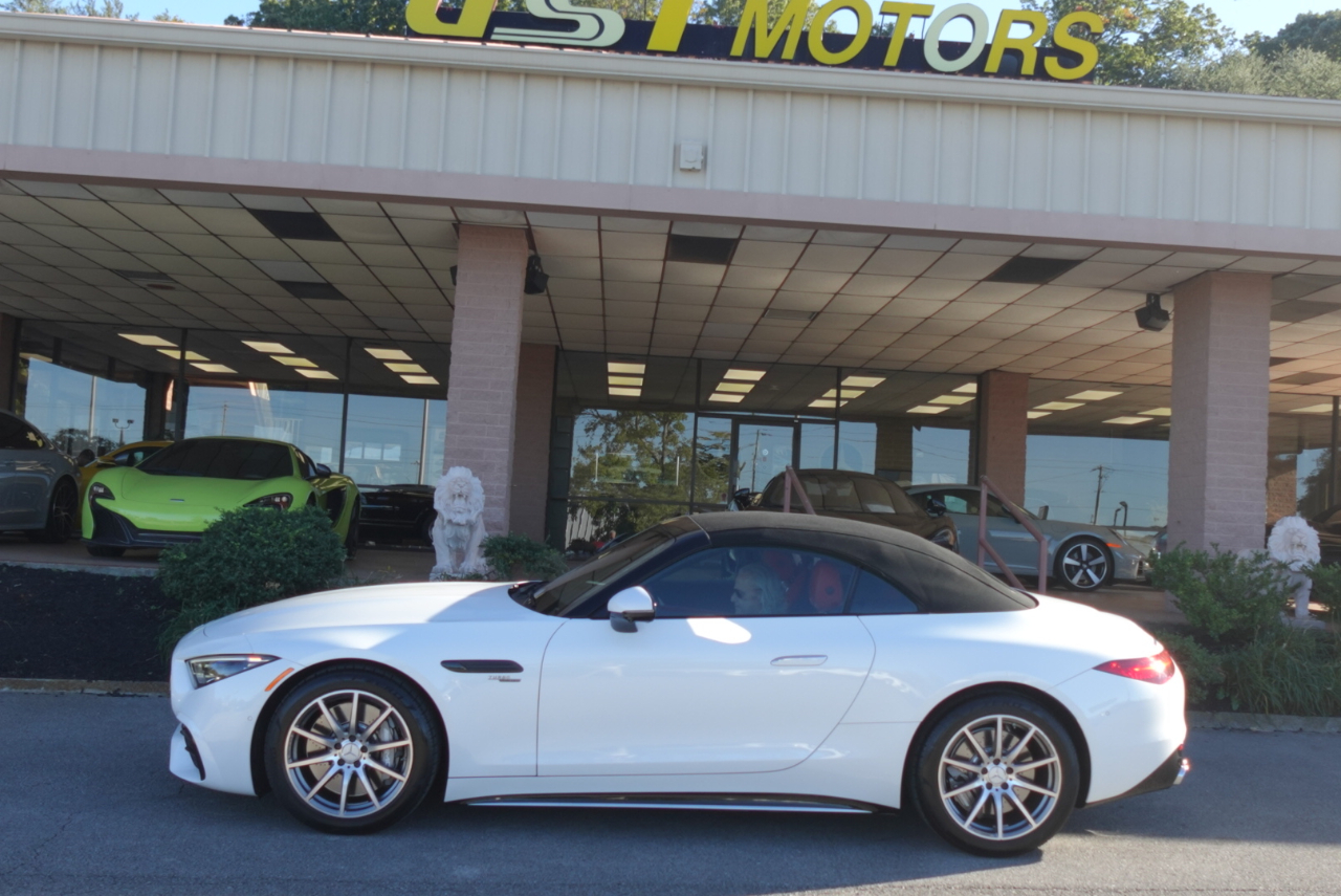 2023 Mercedes Benz SL AMG 43 photo 2